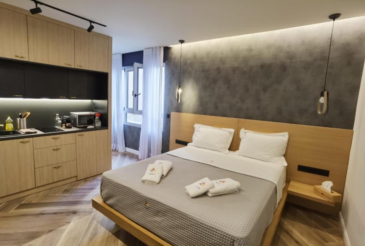 Triple A - Prime Location - Between Monastiraki & Syntagma Square-Free Parking! Афіни Екстер'єр фото