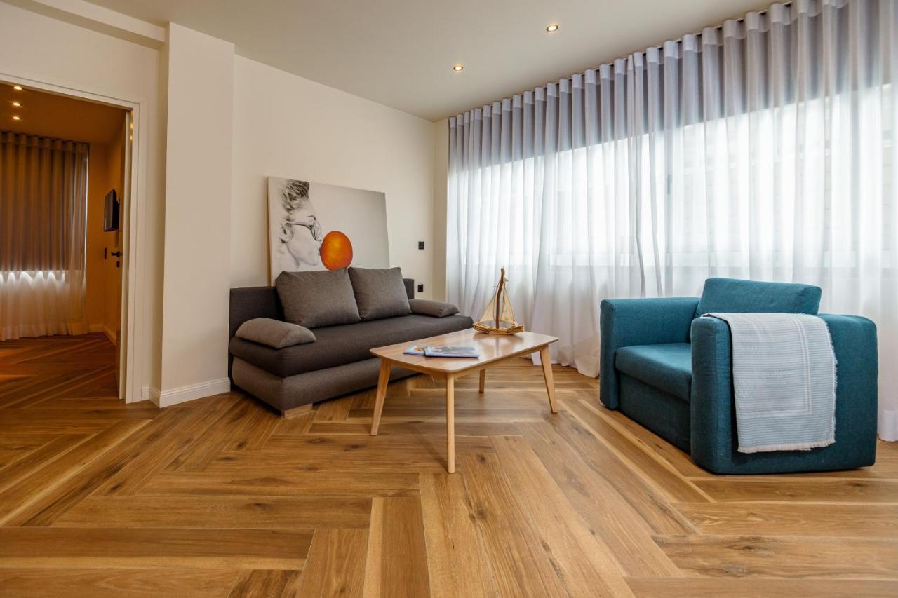 Triple A - Prime Location - Between Monastiraki & Syntagma Square-Free Parking! Афіни Екстер'єр фото